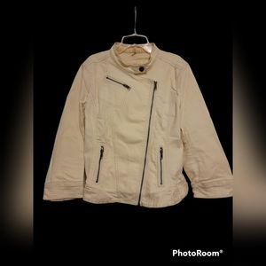 Cream Colored Diagonal Zipper Jacket